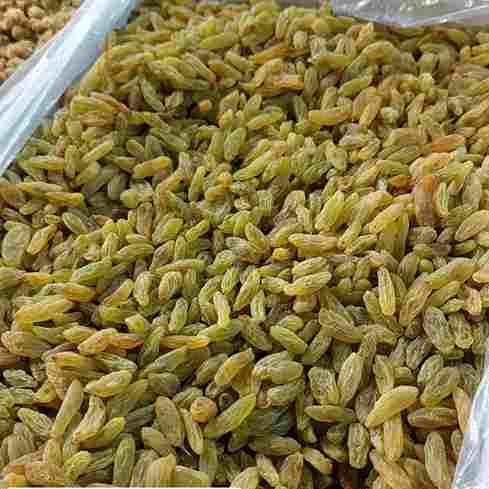 تصویر 1 از کشمش قلمی کاشمر با ظاهری کشیده و مرغوب